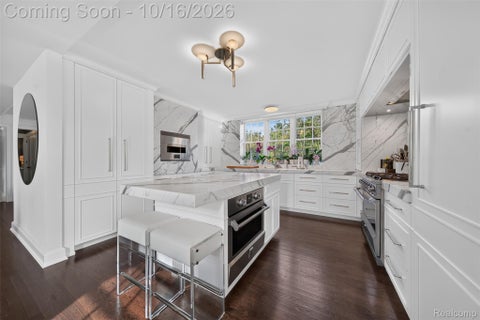 Tiny photo for 271 Lone Pine Road, Bloomfield Hills City, MI 48304 (MLS # 20261082559)
