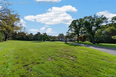Tiny photo for 271 Lone Pine Road, Bloomfield Hills City, MI 48304 (MLS # 20261082559)