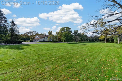 Tiny photo for 271 Lone Pine Road, Bloomfield Hills City, MI 48304 (MLS # 20261082559)