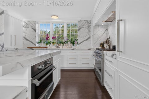 Tiny photo for 271 Lone Pine Road, Bloomfield Hills City, MI 48304 (MLS # 20261082559)