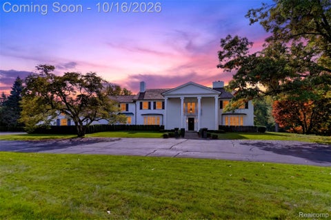 Photo of 271 Lone Pine Road, Bloomfield Hills City, MI 48304 (MLS # 20261082559)