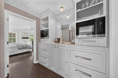 Tiny photo for 271 Lone Pine Road, Bloomfield Hills City, MI 48304 (MLS # 20261082559)