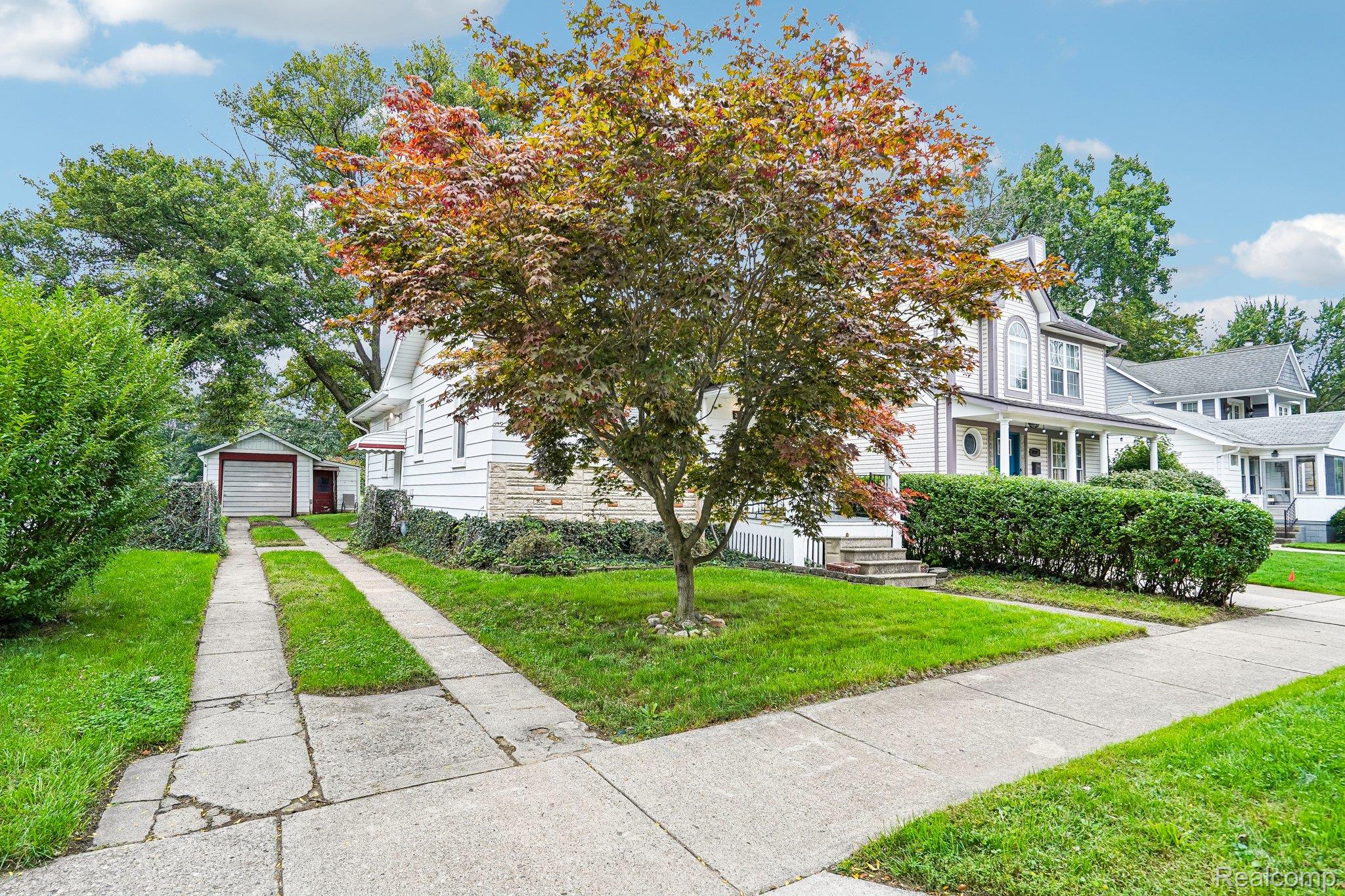 3227 Grayson Street