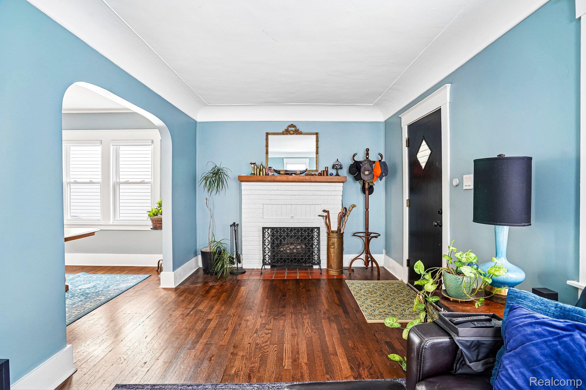 3227 Grayson Street