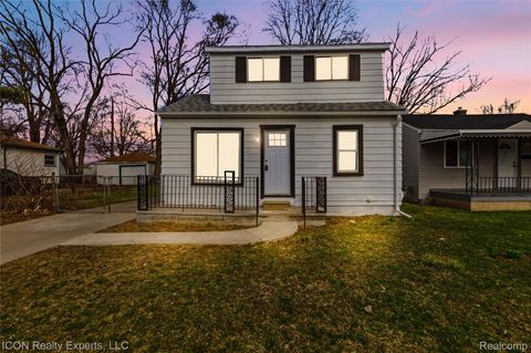 21022 Helle Avenue Warren City MI 48089