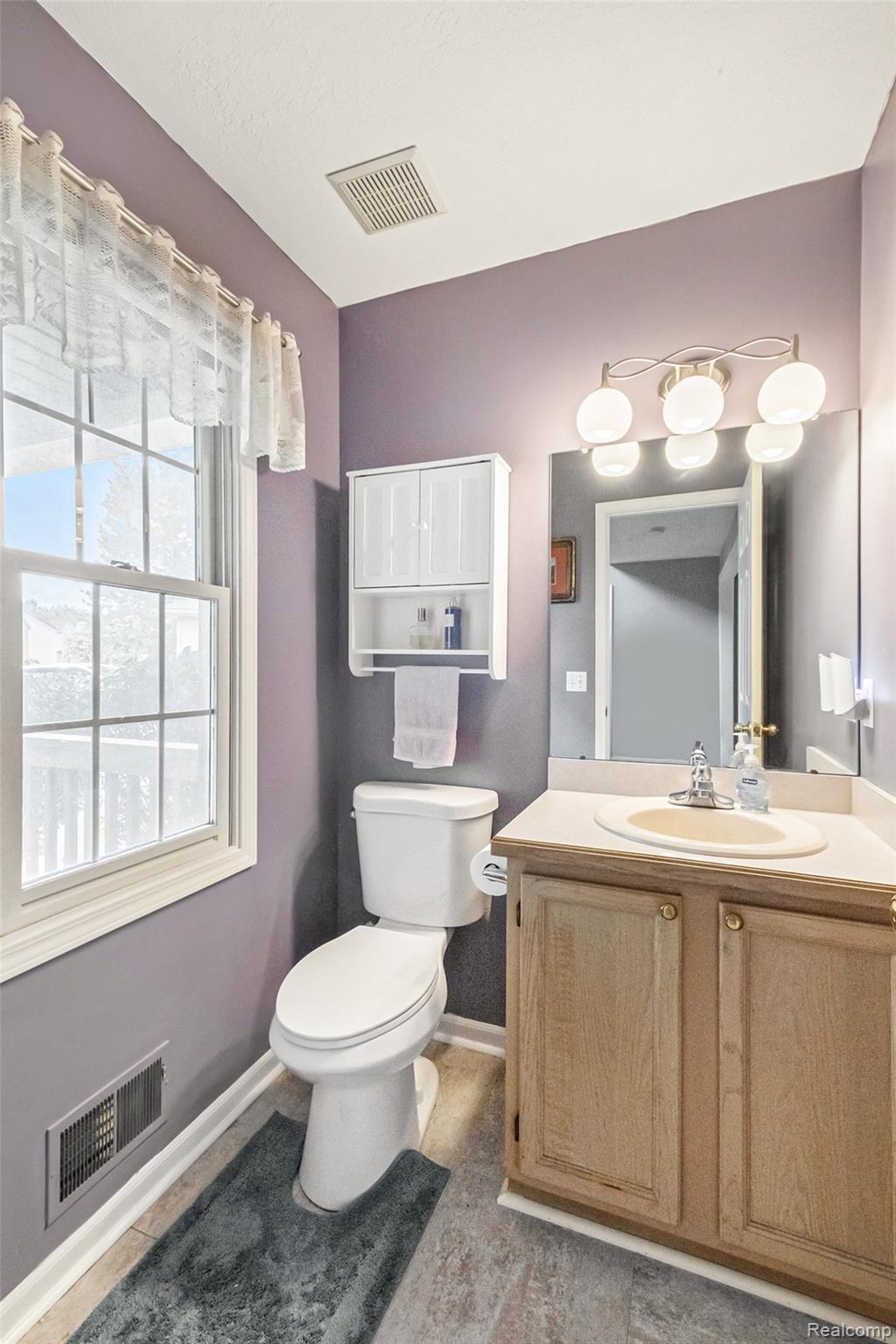 Grand Blanc City, Michigan 48439, United States, 4 Bedrooms Bedrooms, ,3 BathroomsBathrooms,Residential,Active,196699