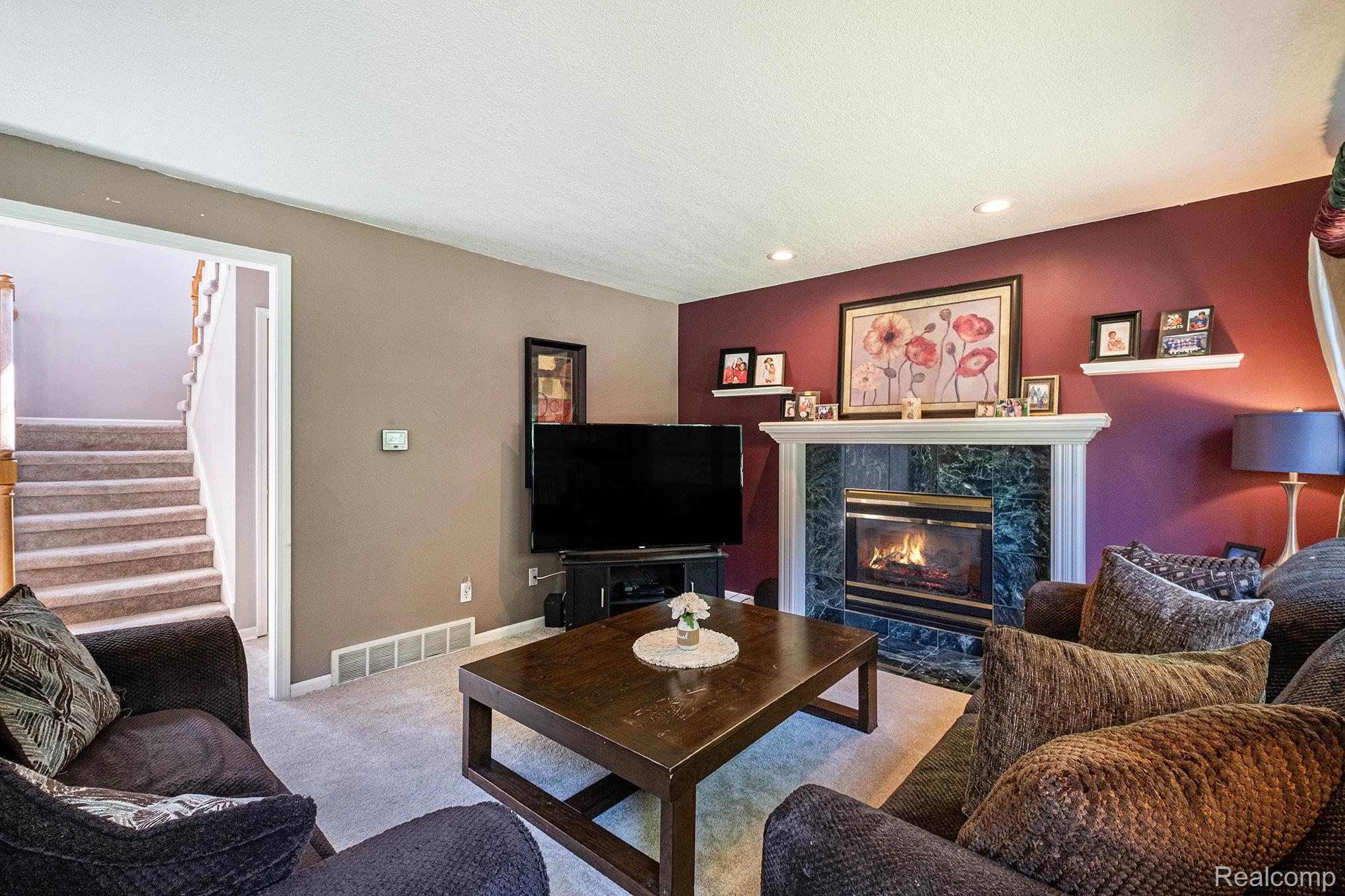 Grand Blanc City, Michigan 48439, United States, 4 Bedrooms Bedrooms, ,3 BathroomsBathrooms,Residential,Active,196699