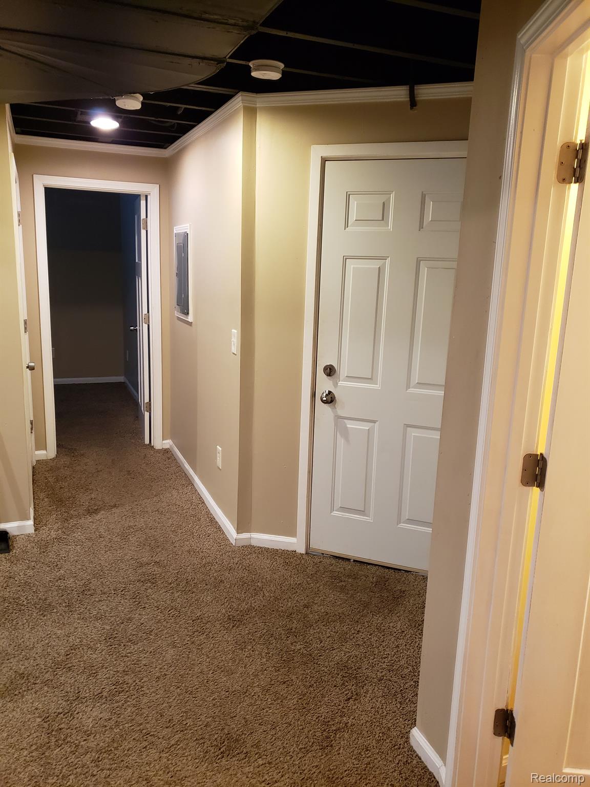 69 E GREAT LAKES Street