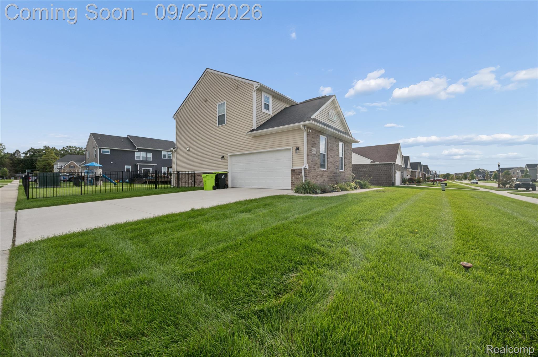 24886 Canoe Drive