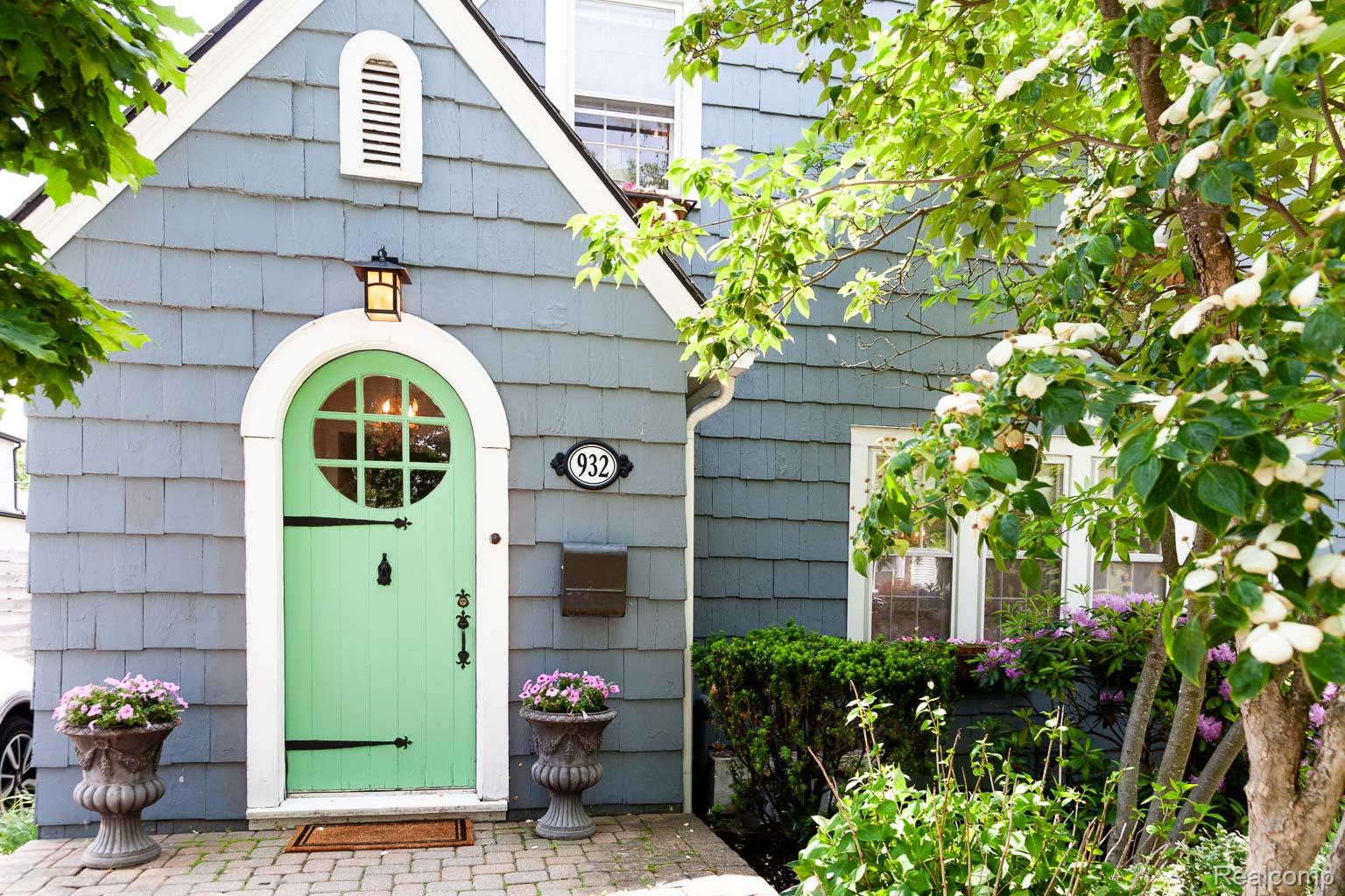 Birmingham City, Michigan 48009, United States, 3 Bedrooms Bedrooms, ,3 BathroomsBathrooms,Residential,Active,149949 Birmingham City, Michigan 48009, United States, 3 Bedrooms Bedrooms, ,3 BathroomsBathrooms,Residential,Active,149949