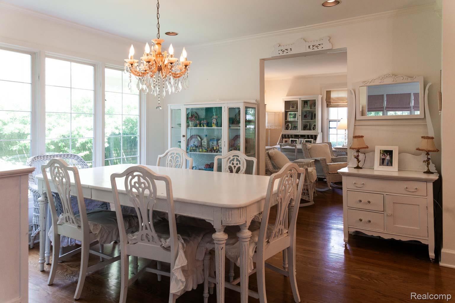 Birmingham City, Michigan 48009, United States, 3 Bedrooms Bedrooms, ,3 BathroomsBathrooms,Residential,Active,149949