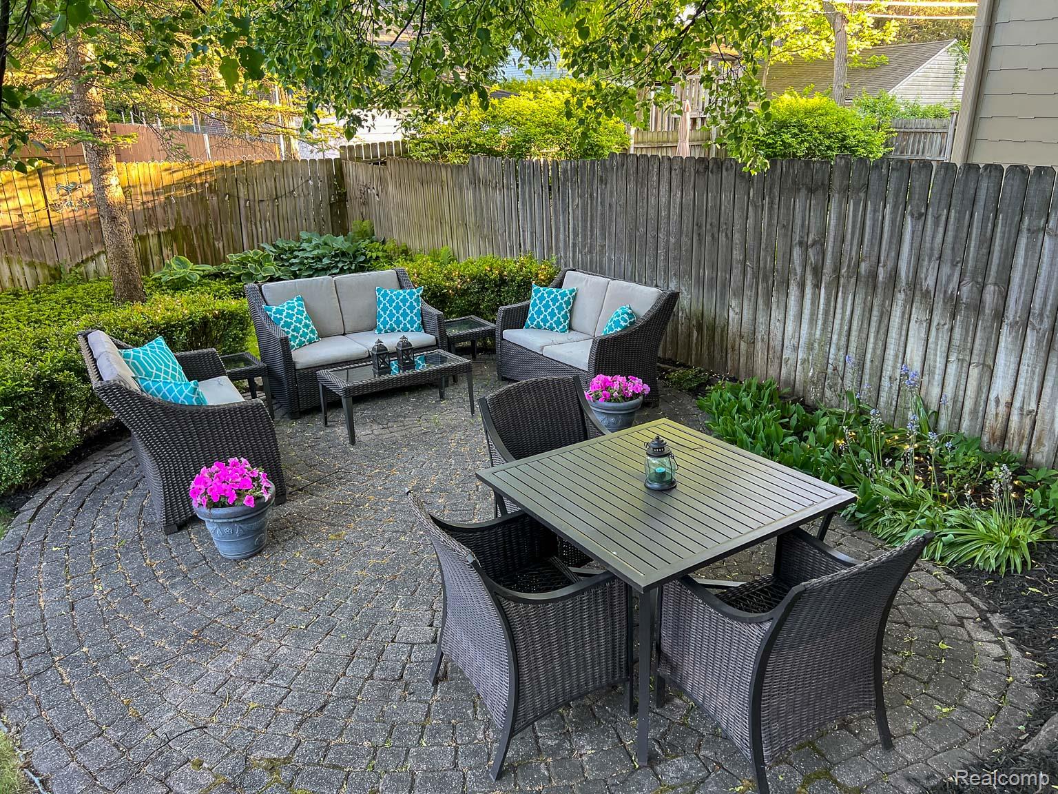 Birmingham City, Michigan 48009, United States, 3 Bedrooms Bedrooms, ,3 BathroomsBathrooms,Residential,Active,149949