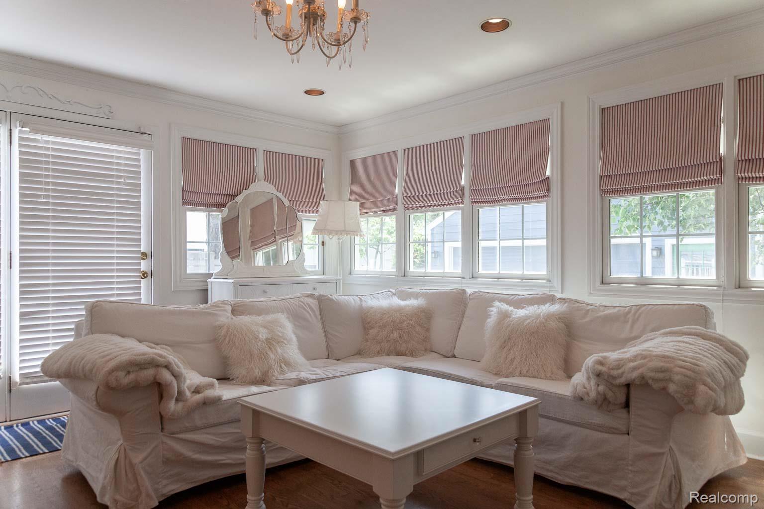 Birmingham City, Michigan 48009, United States, 3 Bedrooms Bedrooms, ,3 BathroomsBathrooms,Residential,Active,149949