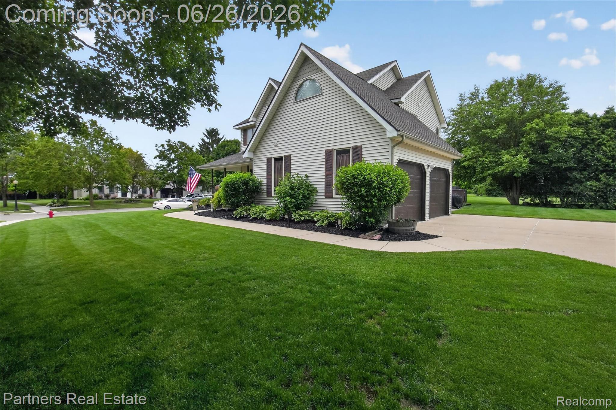 627 W Caledonia Street