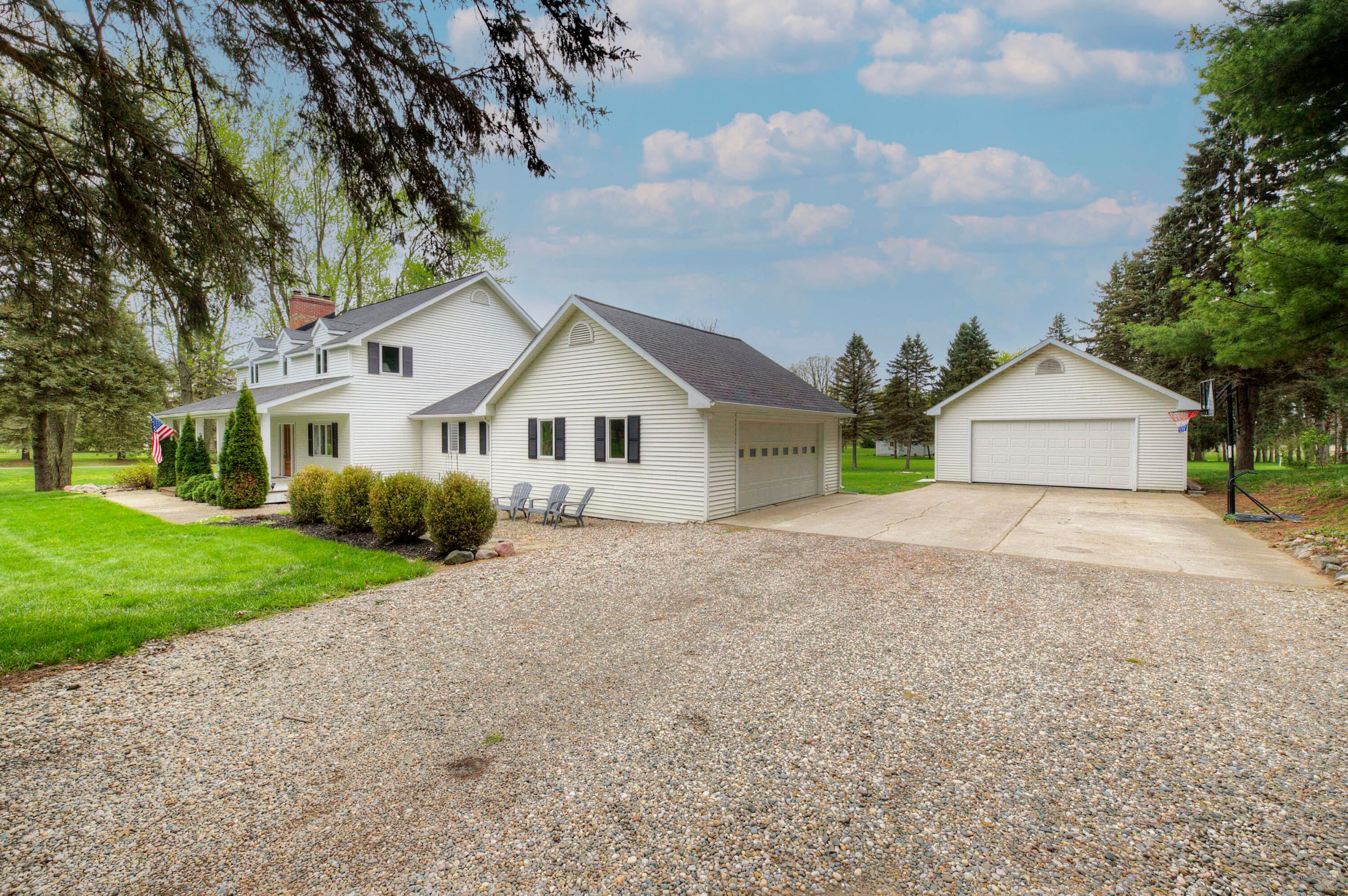 6121 Saline Waterworks Road