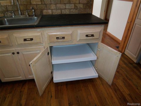 Tiny photo for 7259 Packard Avenue, Warren City, MI 48091 (MLS # 20261016385)