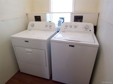 Tiny photo for 7259 Packard Avenue, Warren City, MI 48091 (MLS # 20261016385)