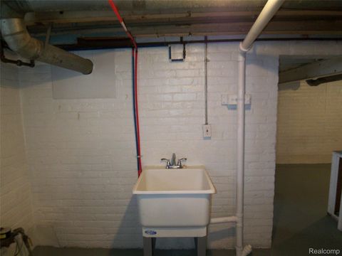 Tiny photo for 7259 Packard Avenue, Warren City, MI 48091 (MLS # 20261016385)