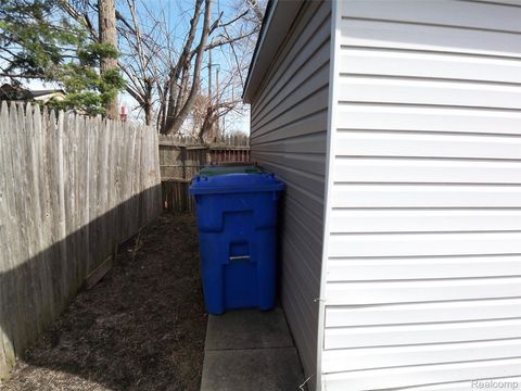 Tiny photo for 7259 Packard Avenue, Warren City, MI 48091 (MLS # 20261016385)