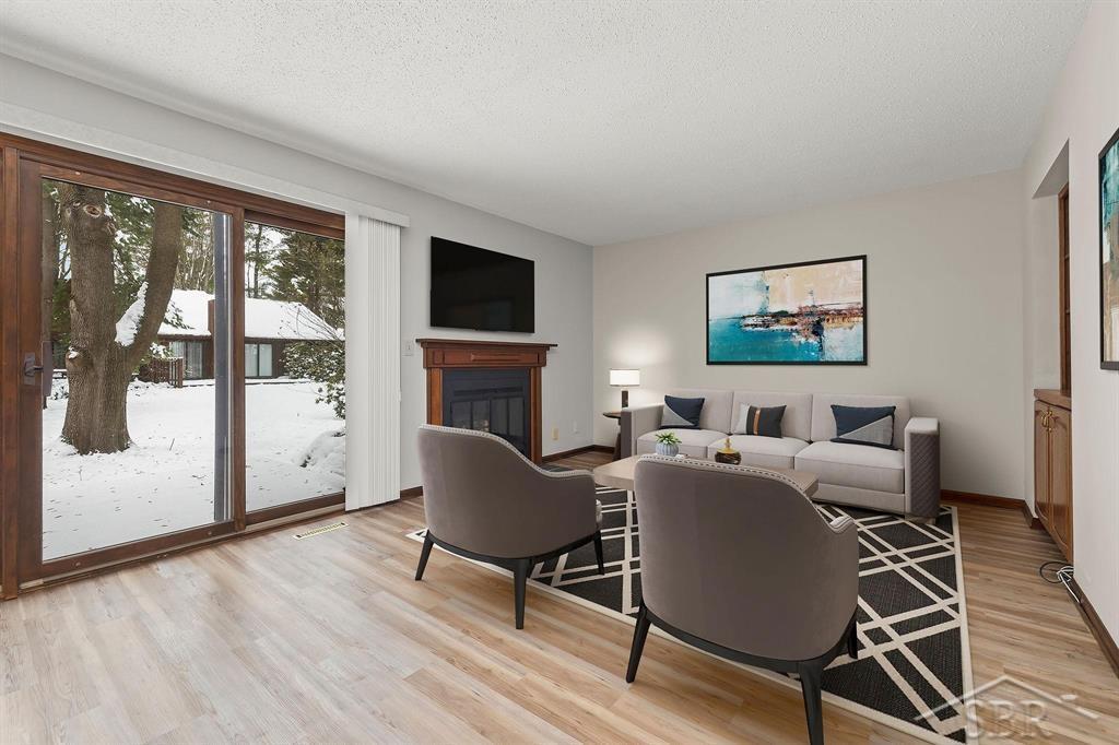 4903 Grandview Circle