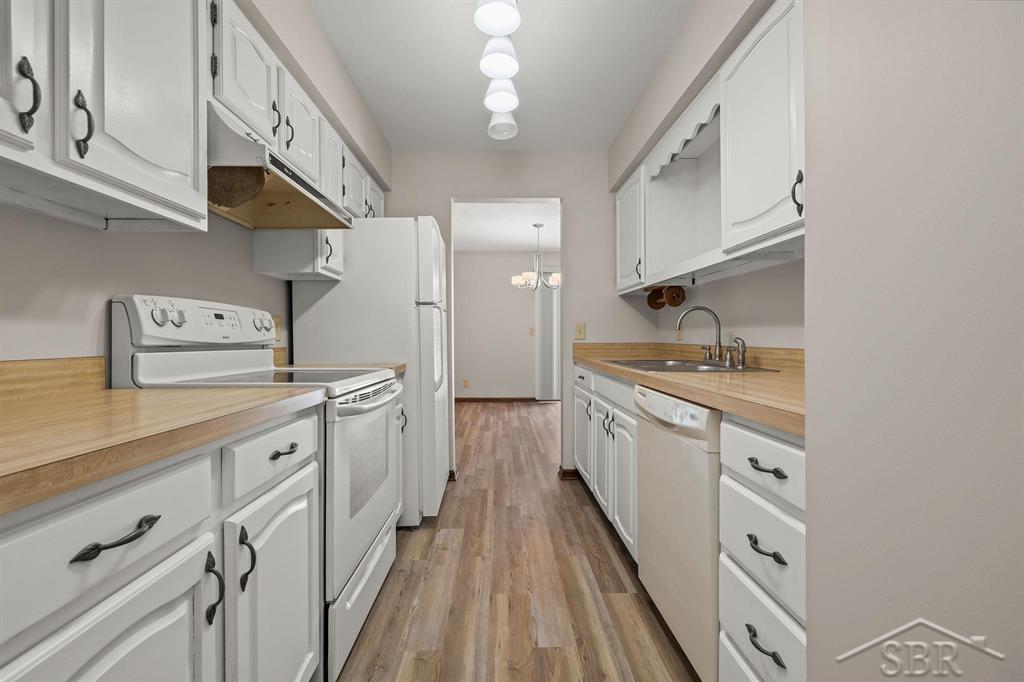 4903 Grandview Circle