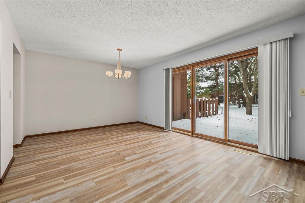 4903 Grandview Circle