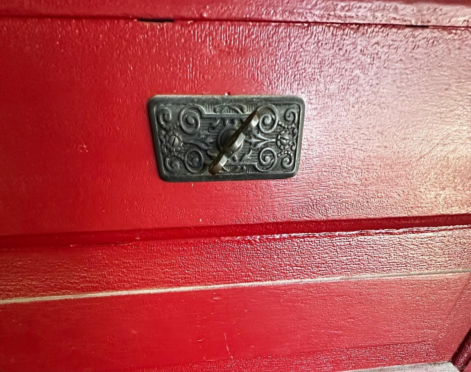 284 E Saint Clair Street