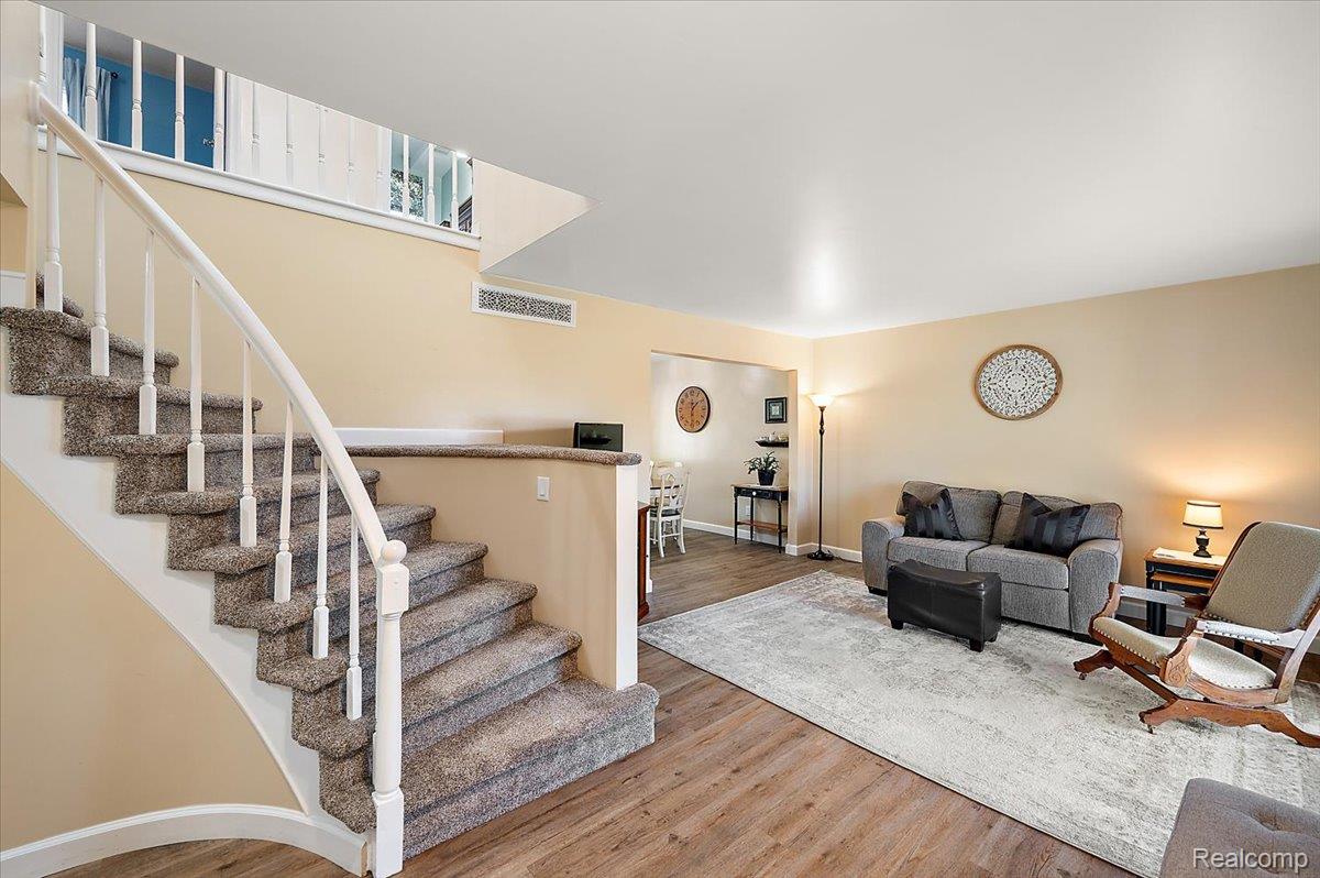32080 Sherwood