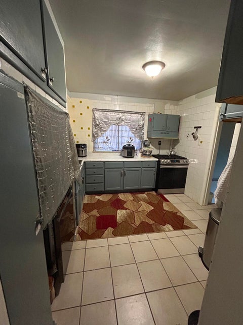 Tiny photo for 6878 Abington Avenue, Detroit City, MI 48228 (MLS # 81026045892)