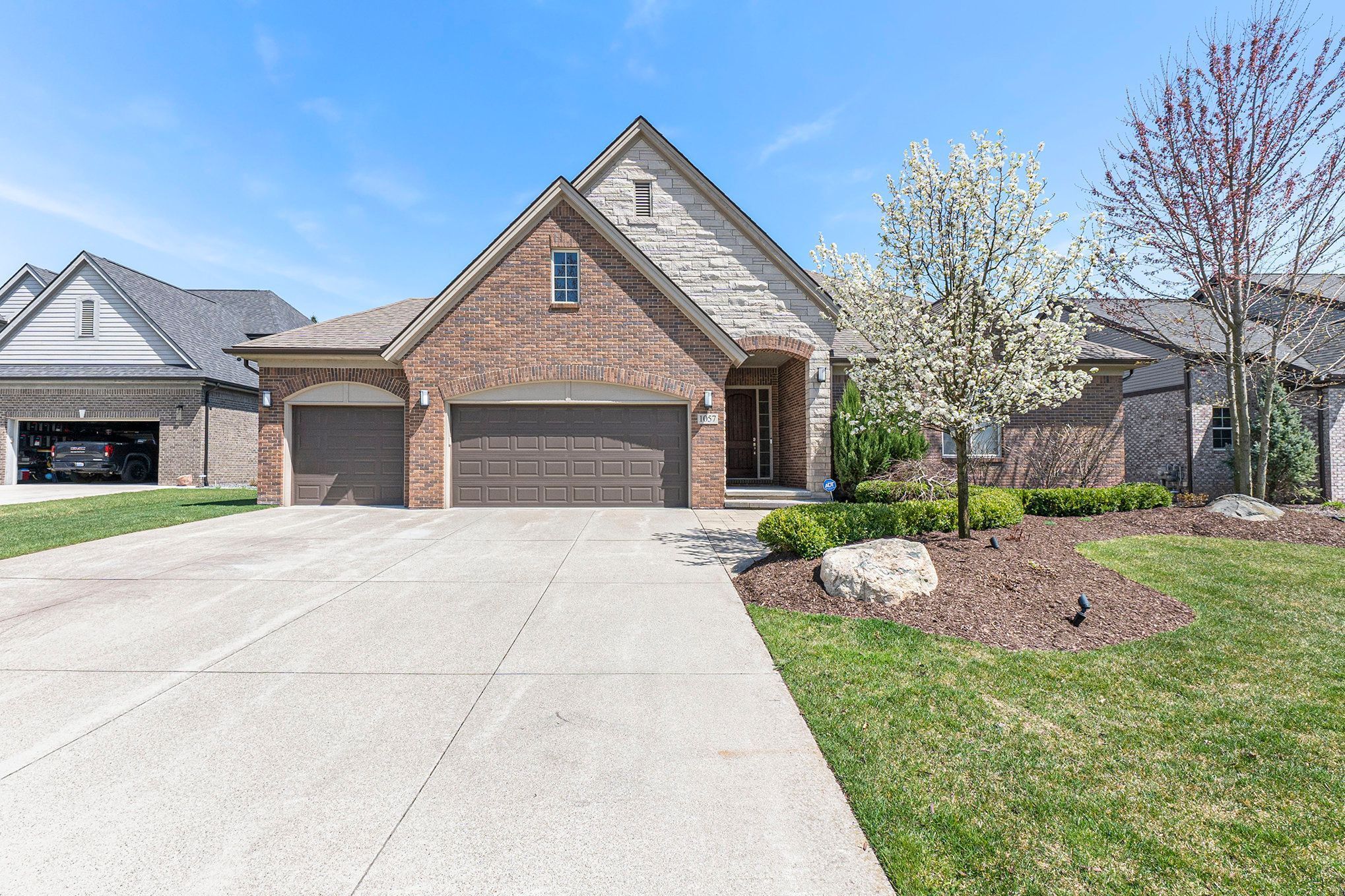 1057 PEMBROKE