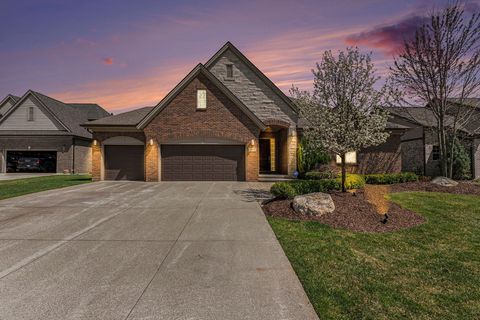 1057 PEMBROKE Rochester Hills City Oakland MI 48307