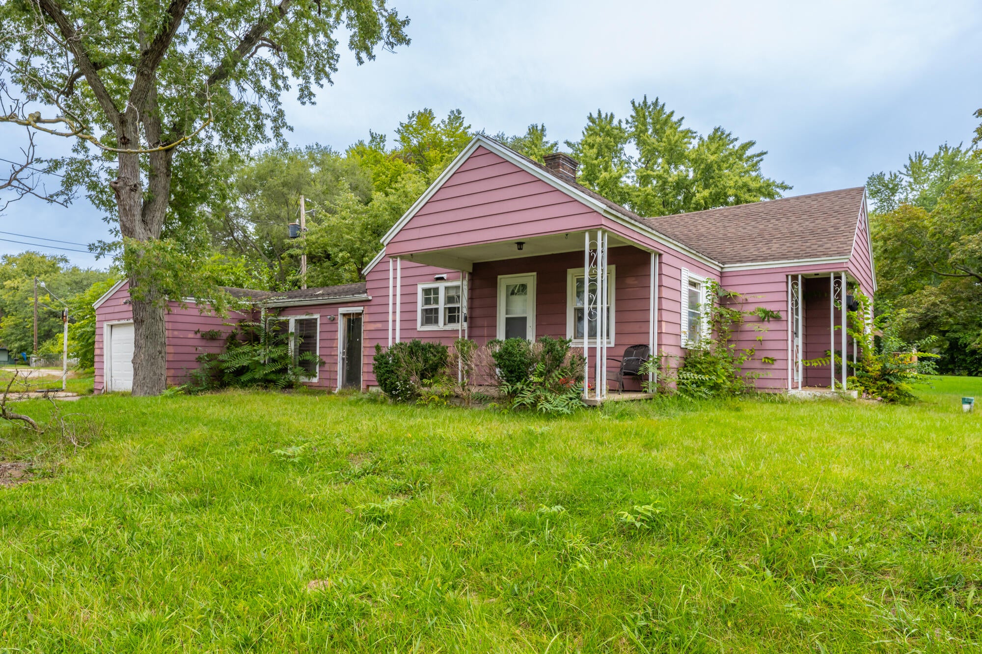 100 Helmar Court