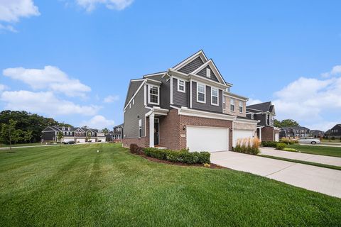 2867 Fairgrove Cres Pittsfield Charter Township MI 48108