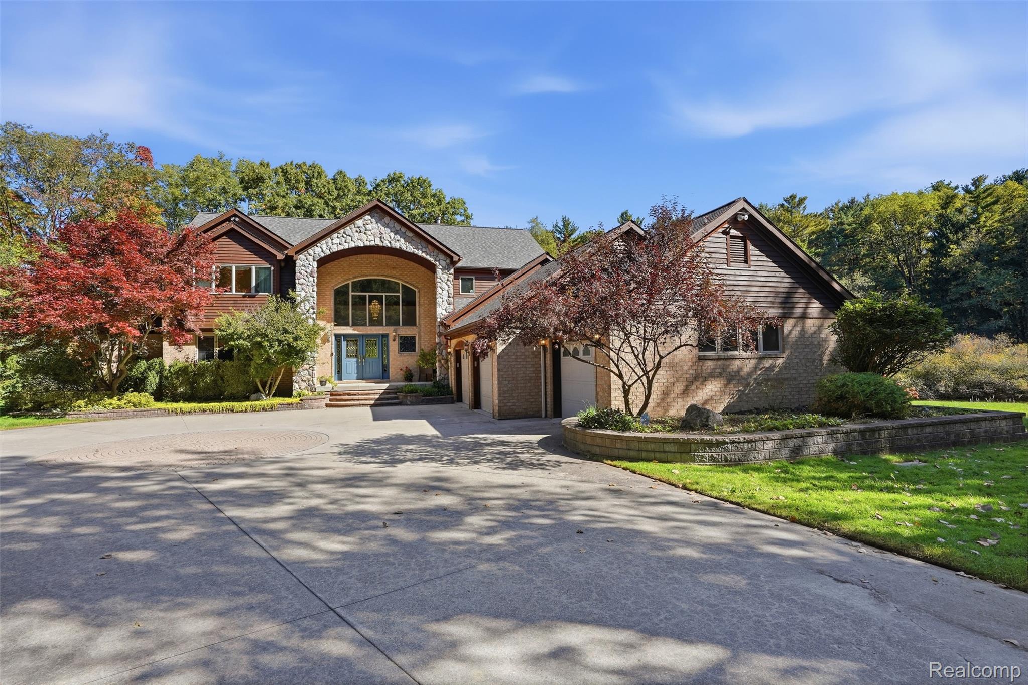 4444 Rolling Acres Drive