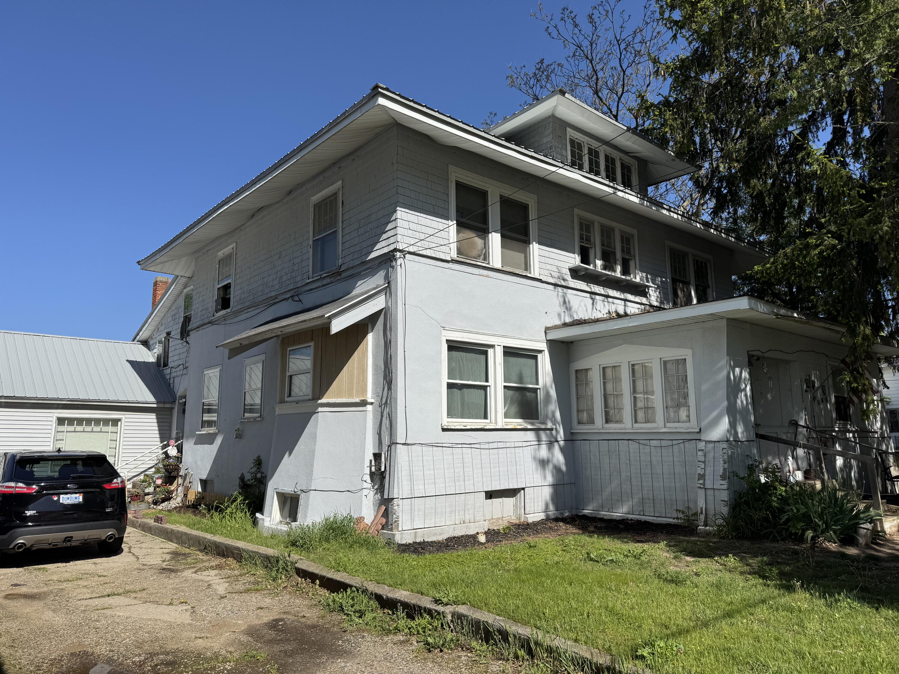 127 N Camburn Street