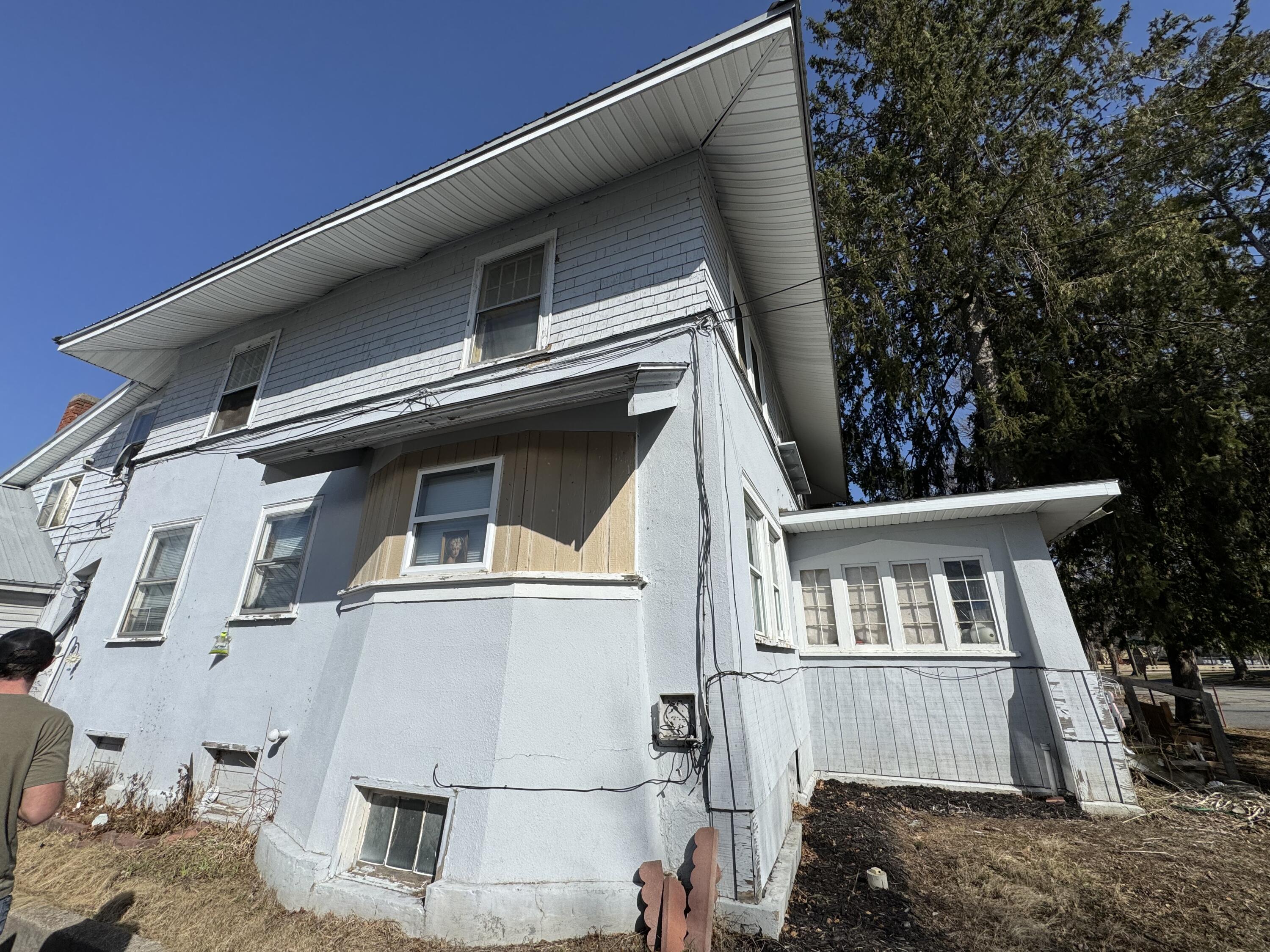 127 N Camburn Street