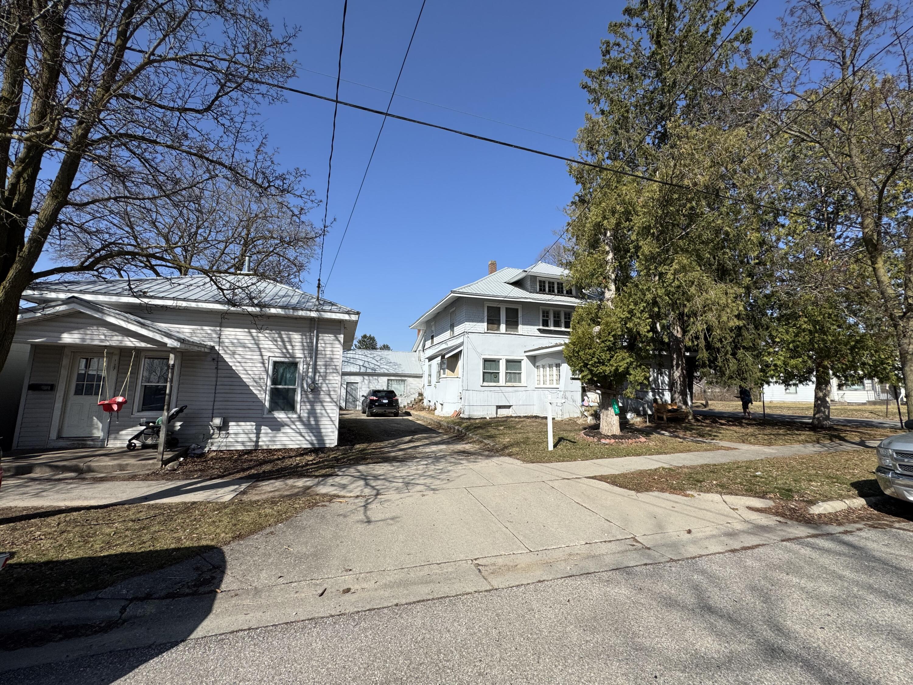 127 N Camburn Street