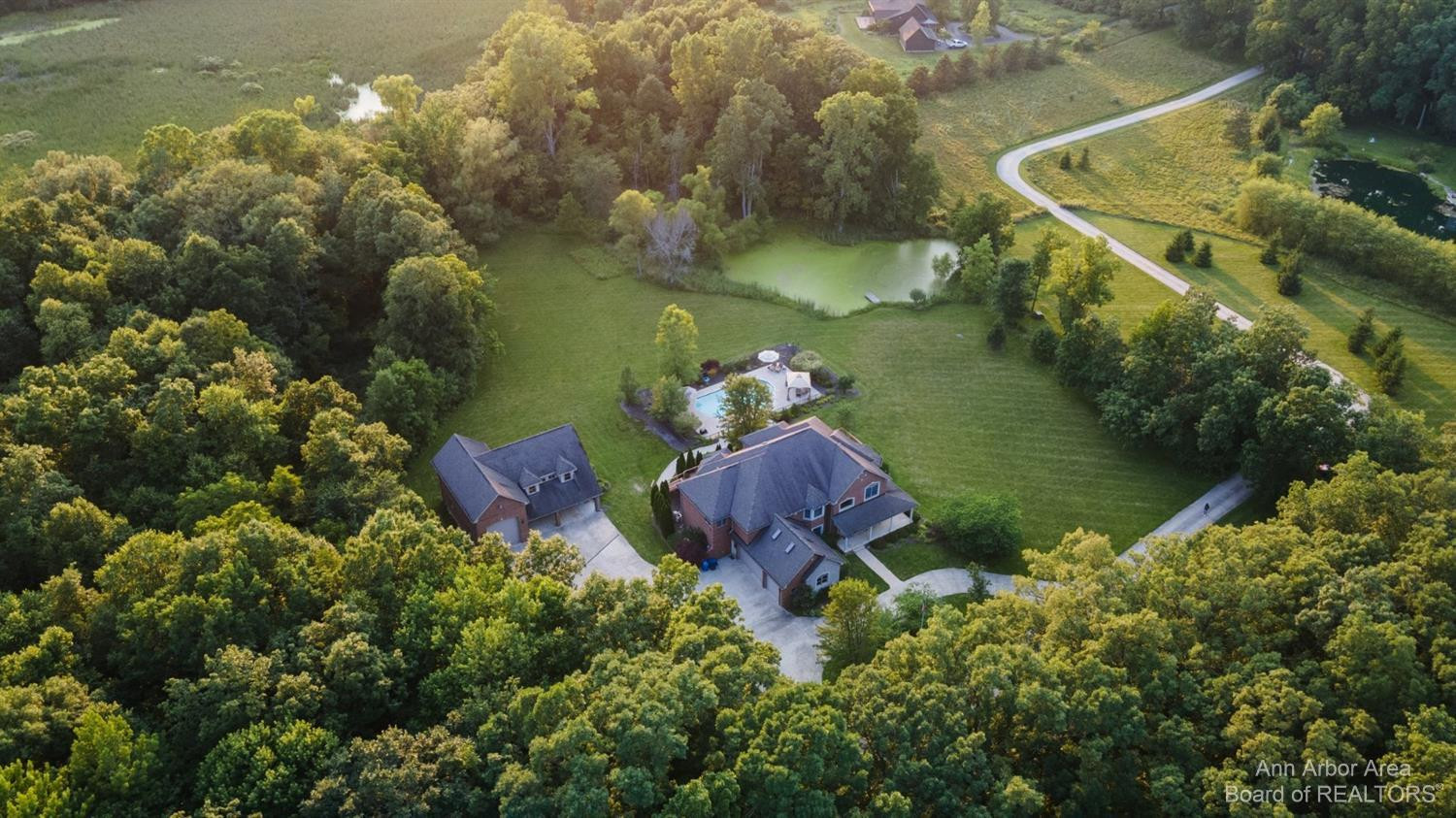 5557 Cobble Lane