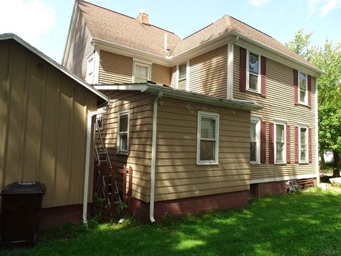 150 E Hunt Street Adrian City MI 49221