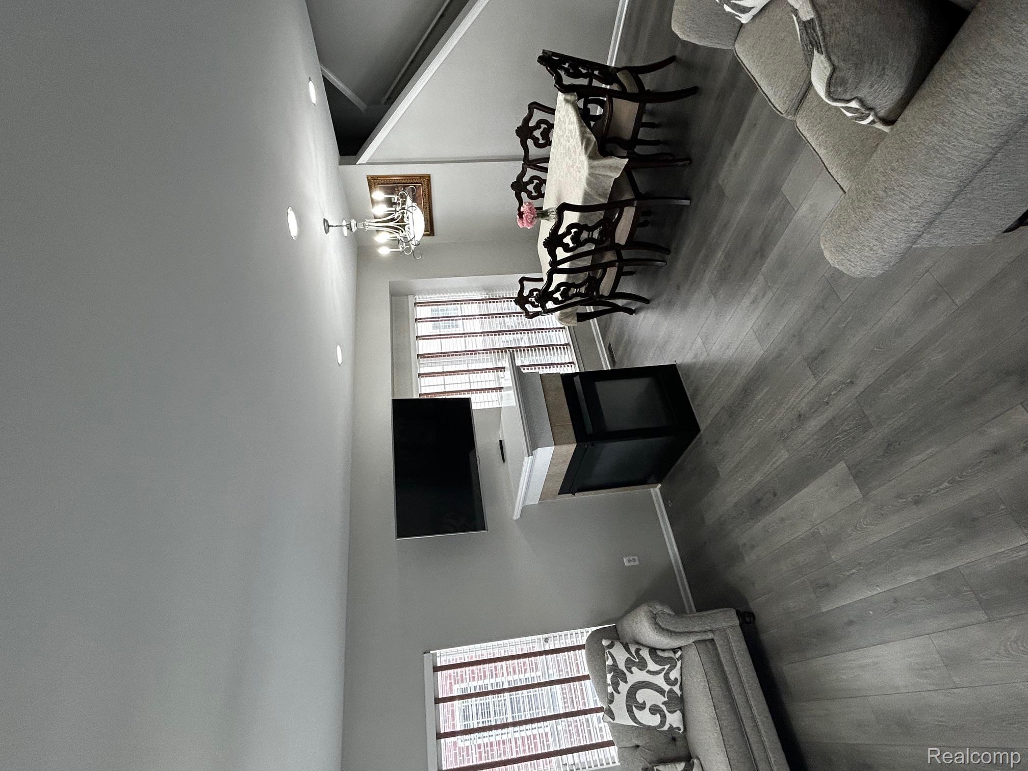 42808 Park Cresent Drive