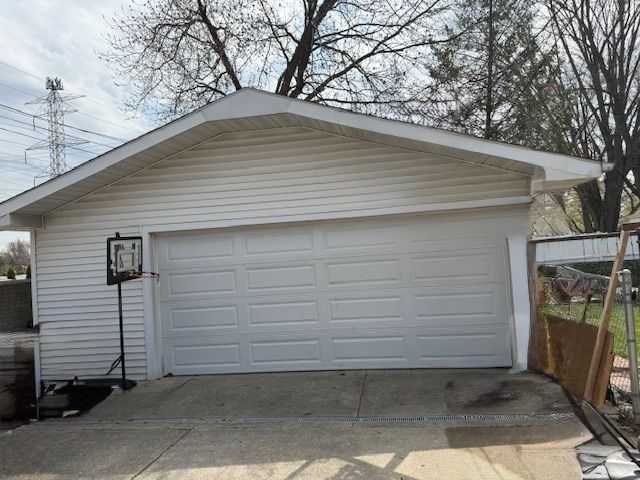 12490 E 13 MILE Road