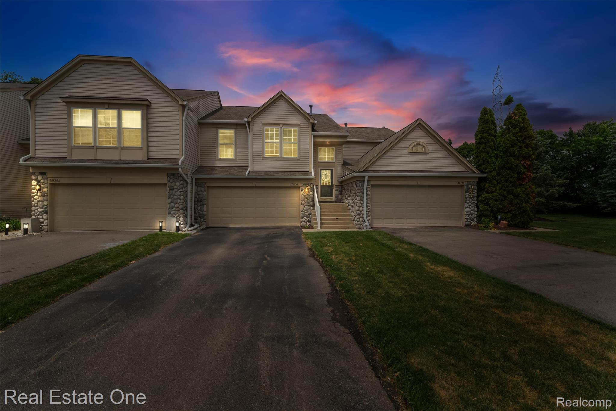 26738 Kirkway Circle