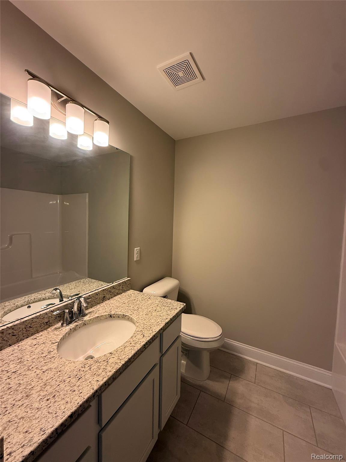 1025 CAMELLIA Circle 41