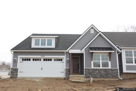 1025 CAMELLIA Circle 41 Marion Township MI 48843