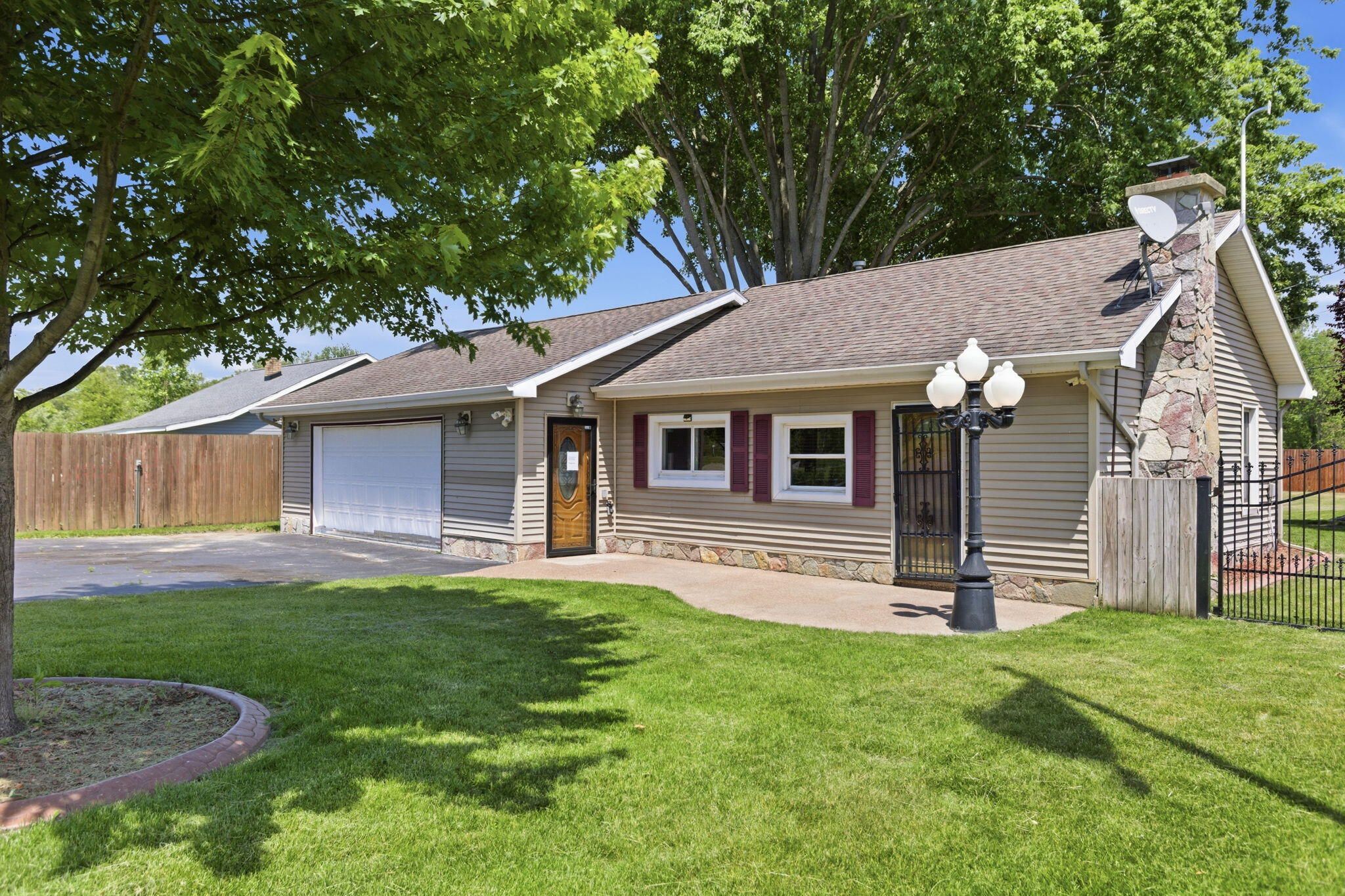 2743 N Michigan 140 Highway