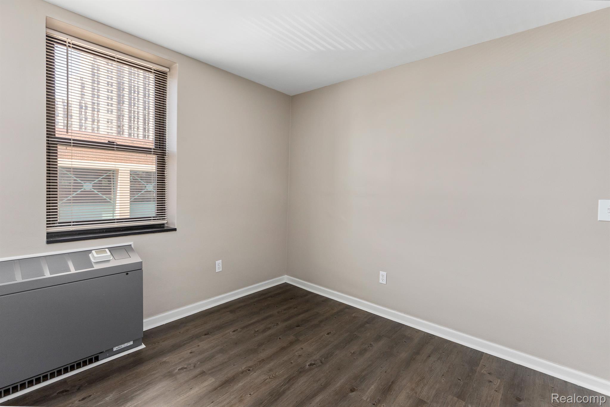 Detroit, Michigan 48202, United States, 1 Bedroom Bedrooms, ,1 BathroomBathrooms,Residential,Active,36744