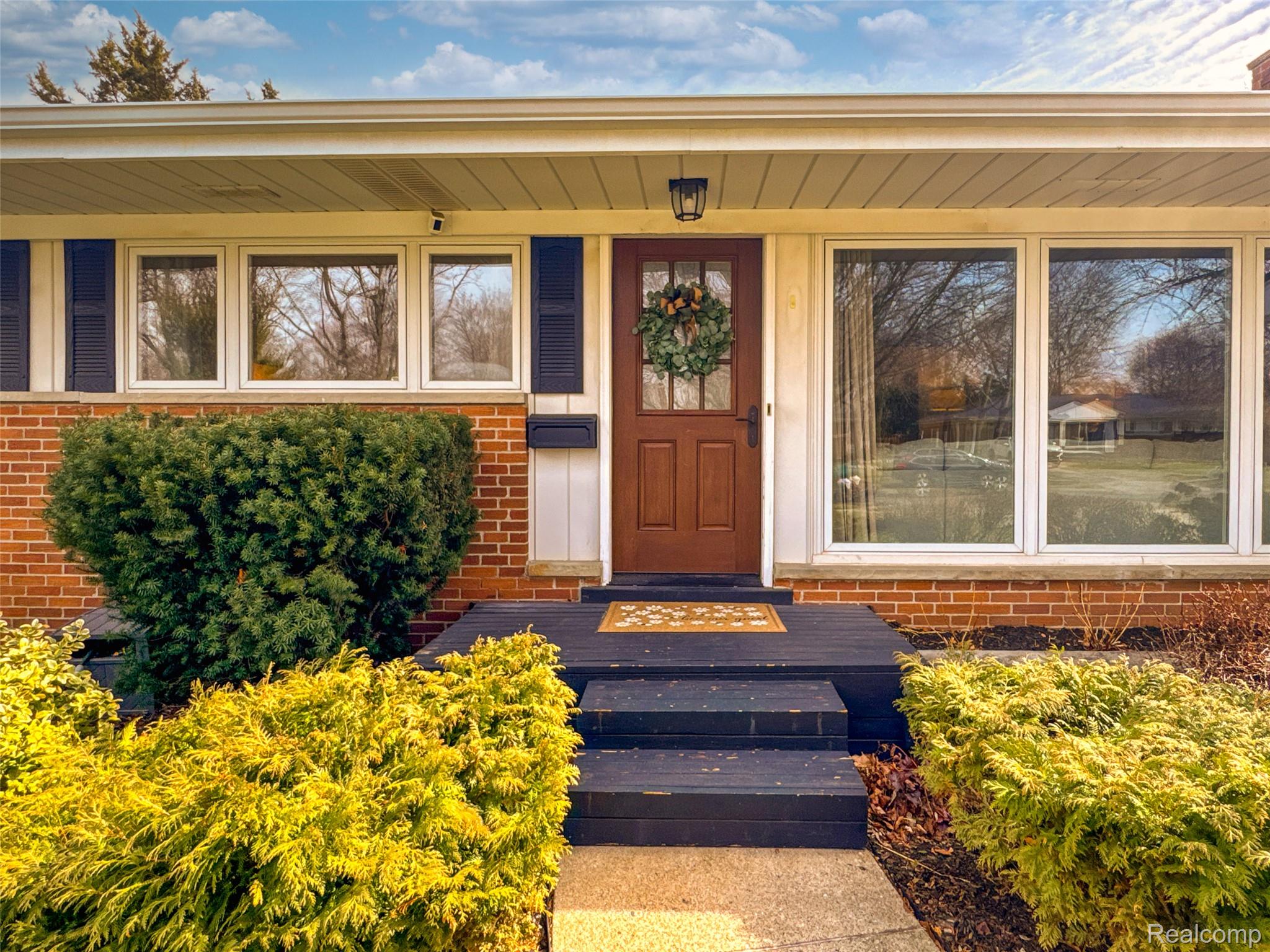 22960 Manning Street