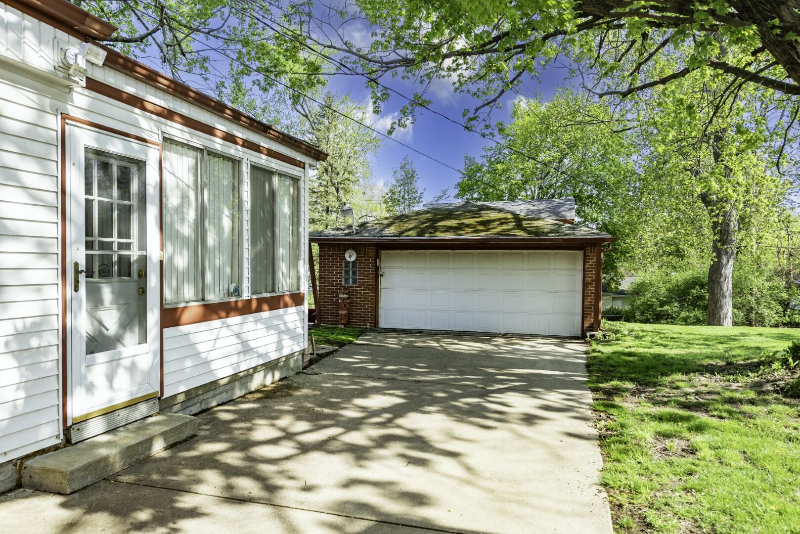 1620 Whittier Road