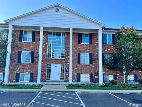 407 W Highland Road A4 Howell City MI 48843