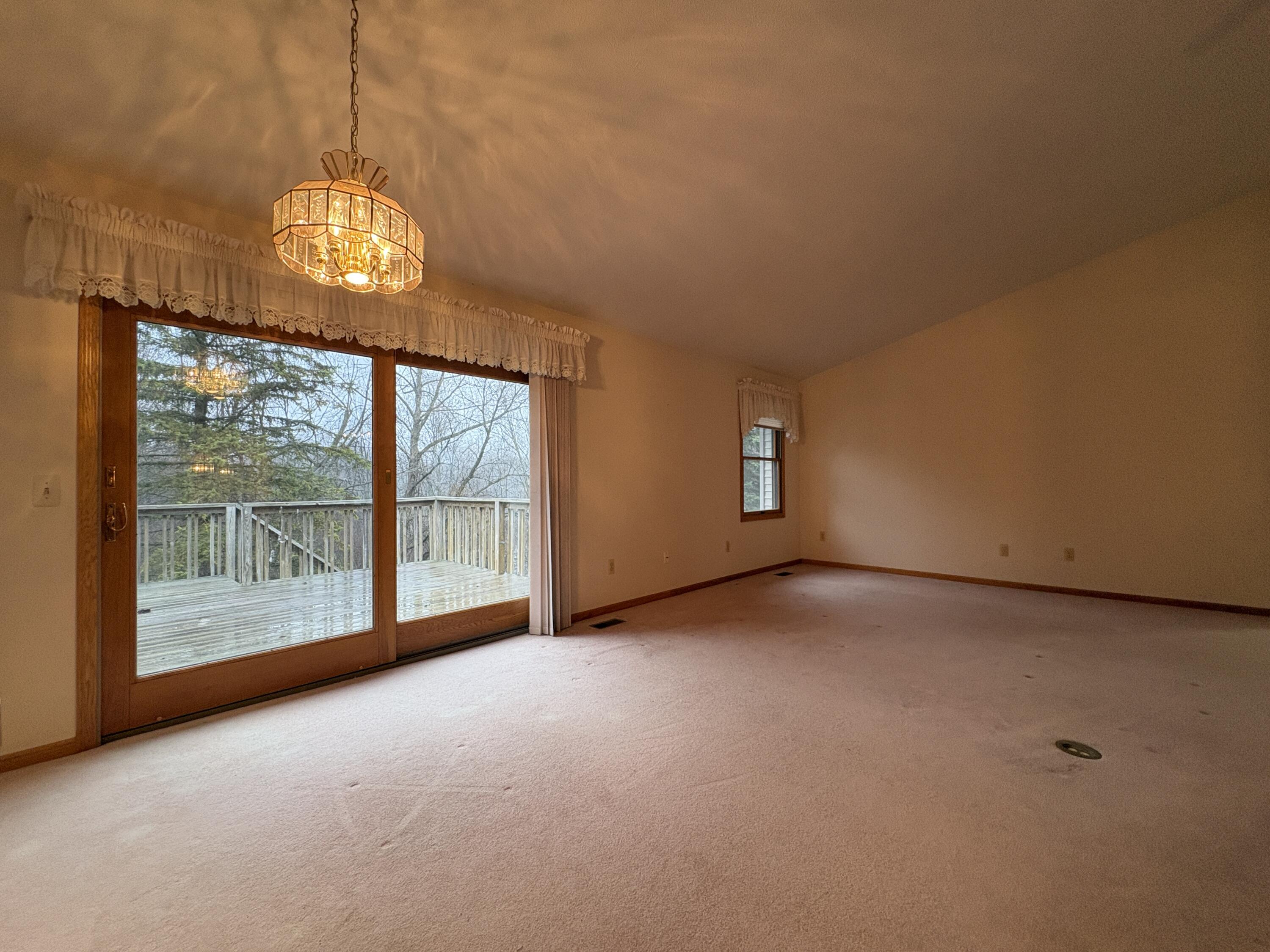 2370 Pheasant Avenue NW